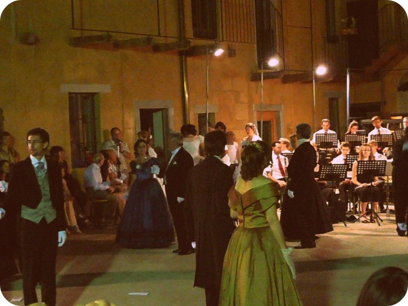 Esibizione con Filarmonica (32).jpg